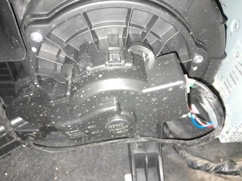 Recambio de ventilador calefaccion para hyundai kona 2 1.0 tgdi referencia OEM IAM   