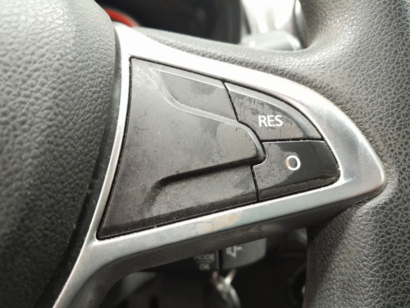 Recambio de volante para dacia sandero stepway referencia OEM IAM   
