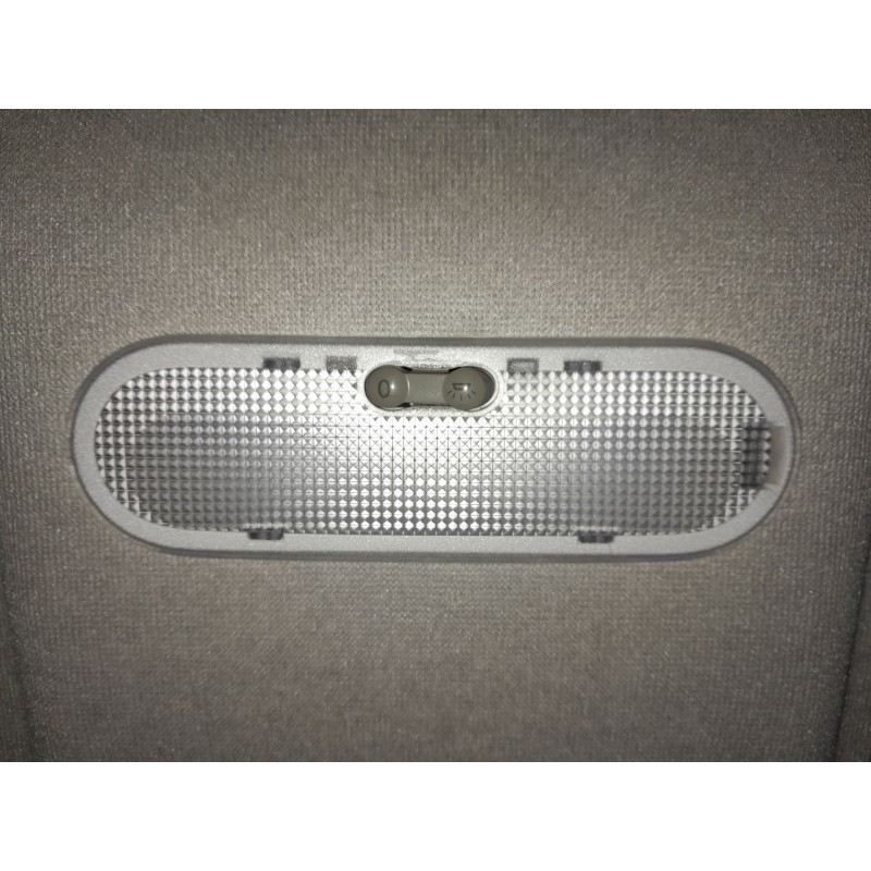 Recambio de luz interior para dacia sandero stepway referencia OEM IAM   
