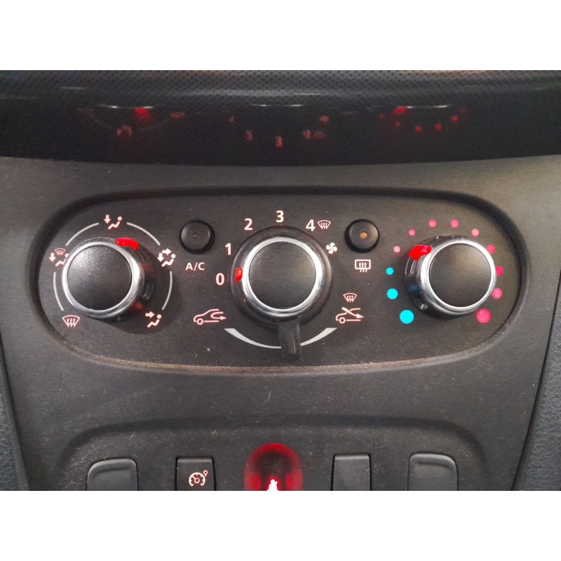 Recambio de mando calefaccion / aire acondicionado para dacia sandero stepway referencia OEM IAM   