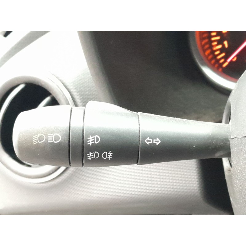 Recambio de mando intermitentes para dacia sandero stepway referencia OEM IAM   