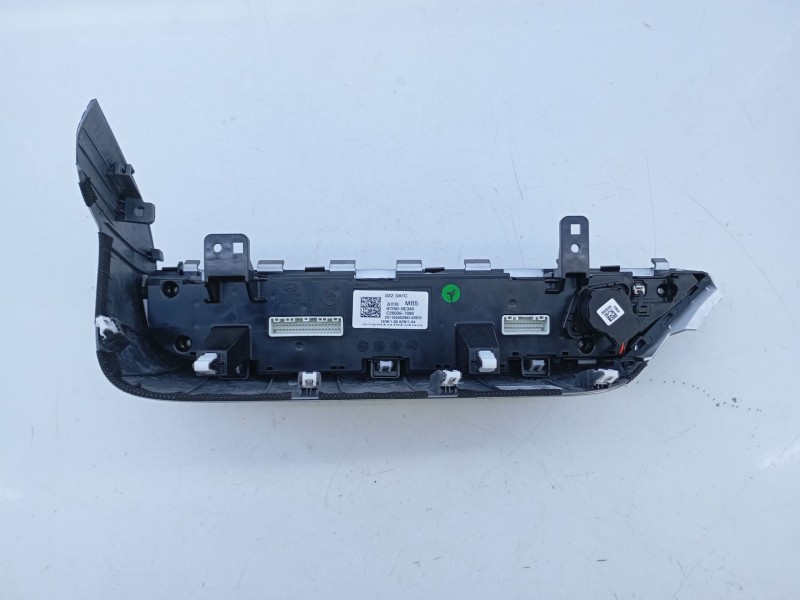 Recambio de mando climatizador para hyundai kona 2 1.0 tgdi referencia OEM IAM   