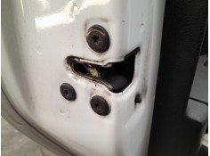 CERRADURA PUERTA TRASERA IZQUIERDA 