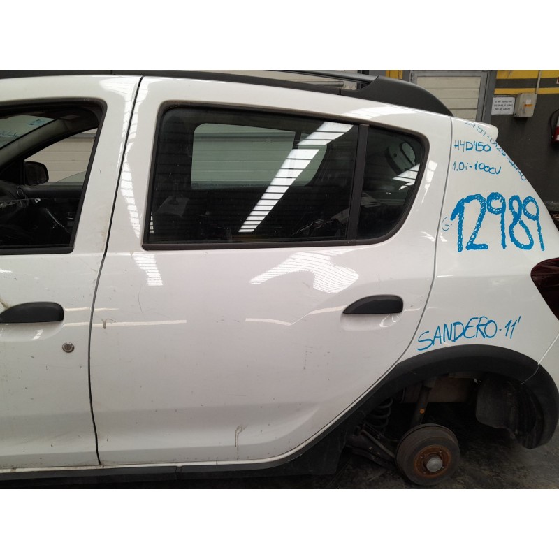 Recambio de puerta trasera izquierda para dacia sandero stepway referencia OEM IAM   