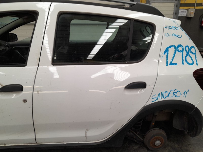 Recambio de puerta trasera izquierda para dacia sandero stepway referencia OEM IAM   