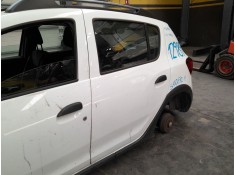 Recambio de puerta trasera izquierda para dacia sandero stepway referencia OEM IAM    2