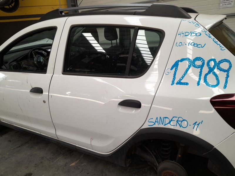 Recambio de puerta trasera izquierda para dacia sandero stepway referencia OEM IAM   