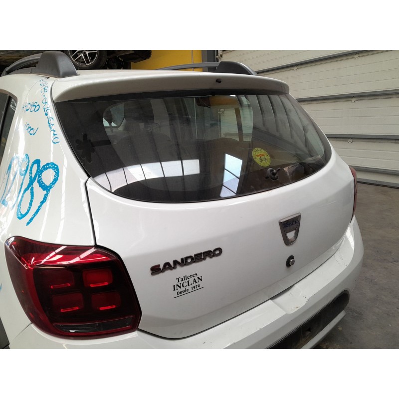 Recambio de porton trasero para dacia sandero stepway referencia OEM IAM   