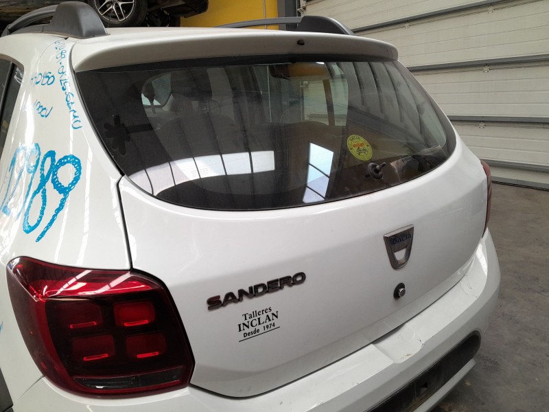 Recambio de porton trasero para dacia sandero stepway referencia OEM IAM   