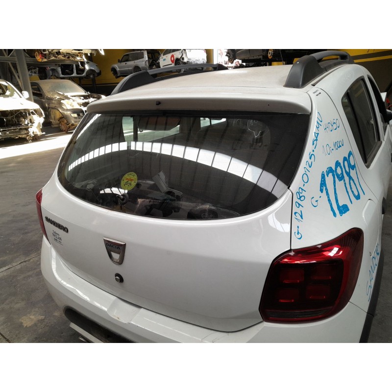 Recambio de porton trasero para dacia sandero stepway referencia OEM IAM   