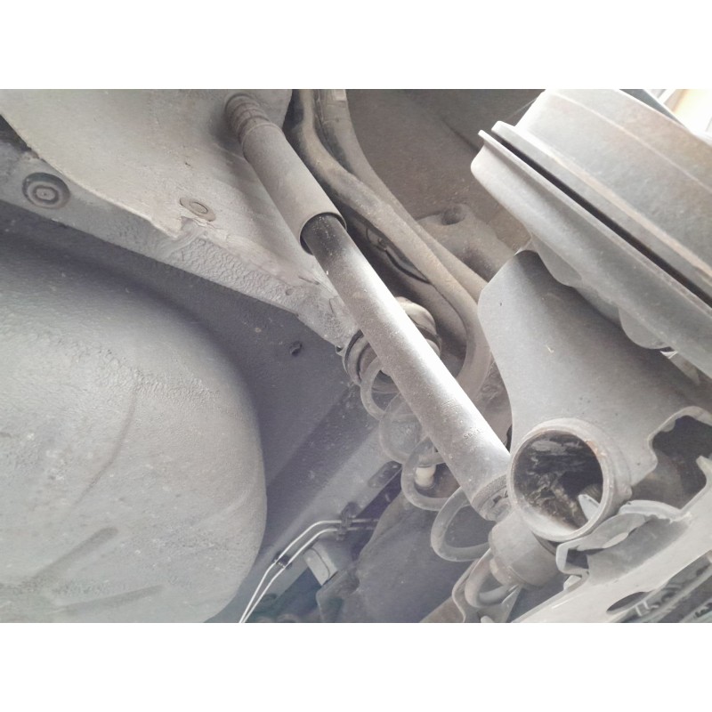 Recambio de amortiguador trasero derecho para dacia sandero stepway referencia OEM IAM   