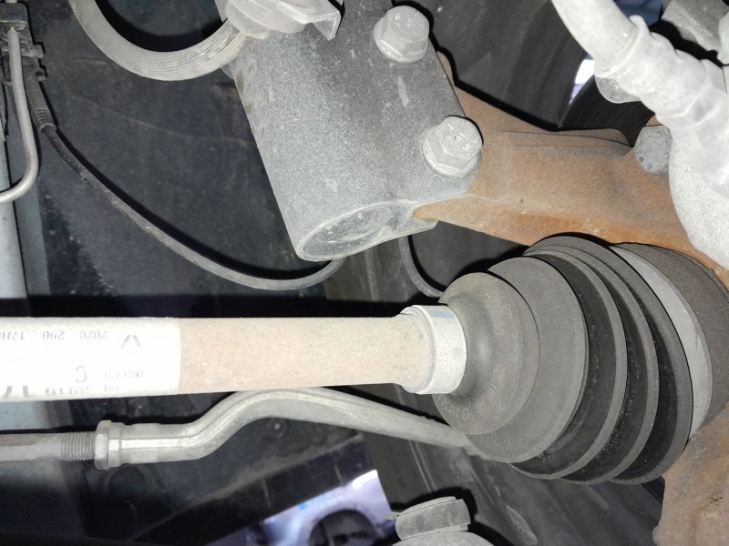 Recambio de transmision delantera izquierda para dacia sandero stepway referencia OEM IAM 391017832R  