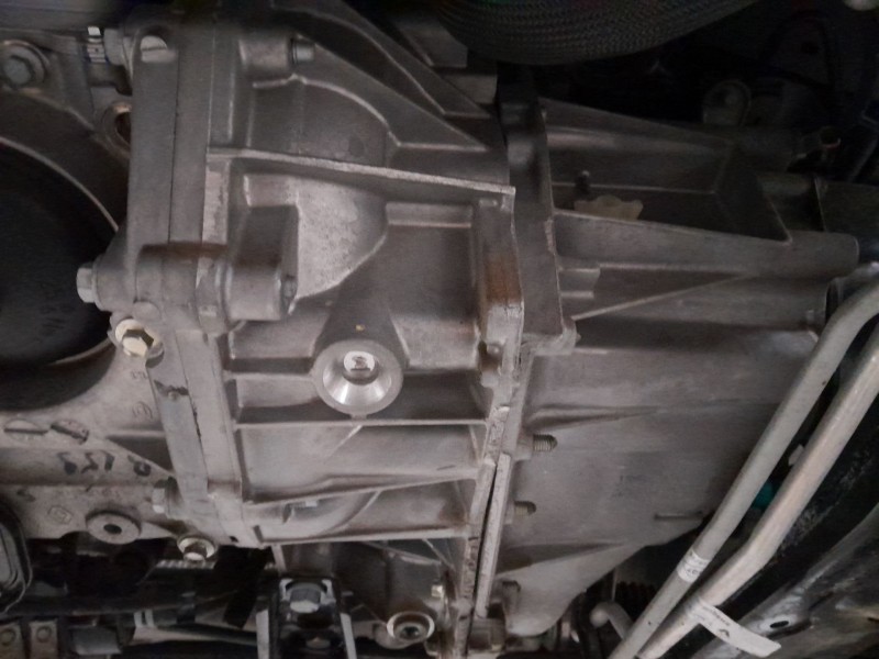 Recambio de caja cambios para dacia sandero stepway referencia OEM IAM JR5086 A063424 