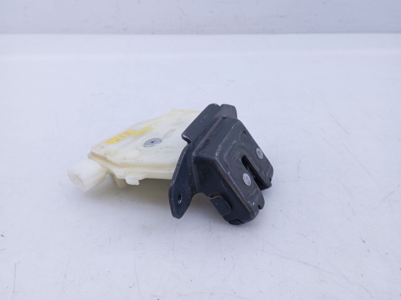 Recambio de cerradura maletero / porton para toyota auris active referencia OEM IAM   