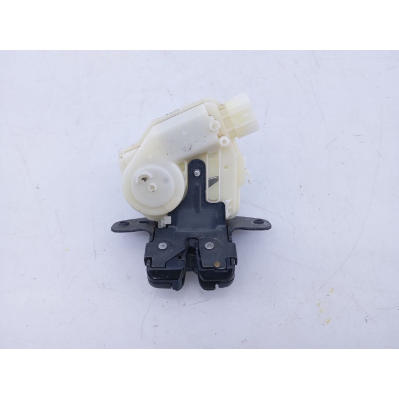 Recambio de cerradura maletero / porton para toyota auris active referencia OEM IAM   