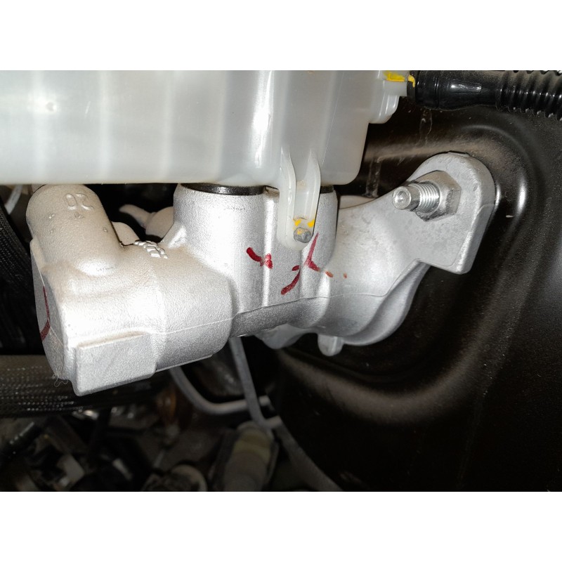 Recambio de bomba freno para dacia sandero stepway referencia OEM IAM   