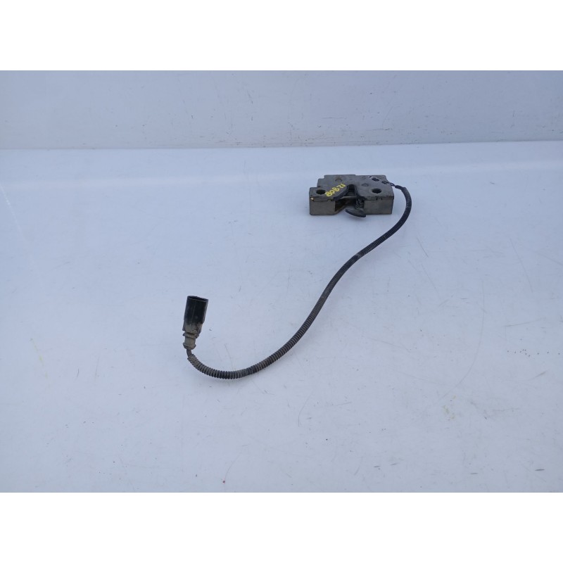 Recambio de cerradura maletero / porton para volkswagen caddy furgón/kombi monoespace referencia OEM IAM   