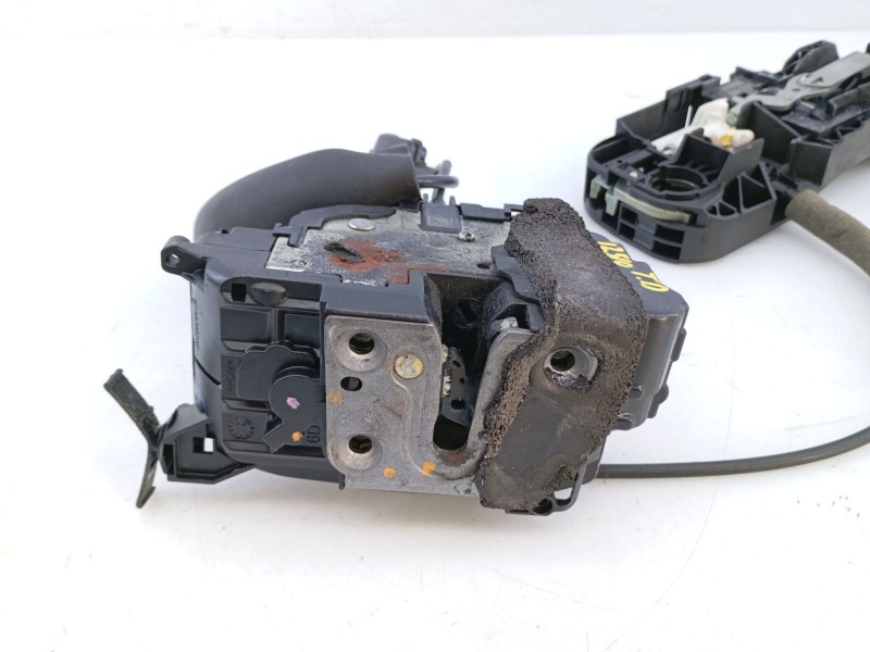 Recambio de cerradura puerta trasera derecha para renault megane iii sport tourer dynamique referencia OEM IAM   