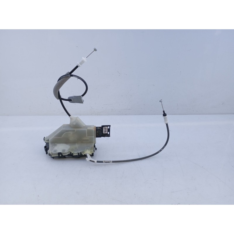 Recambio de cerradura puerta trasera derecha para peugeot 3008 gt line referencia OEM IAM   