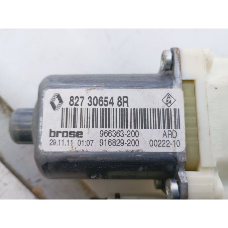 Recambio de elevalunas trasero derecho para renault megane iii sport tourer dynamique referencia OEM IAM 827306548R  