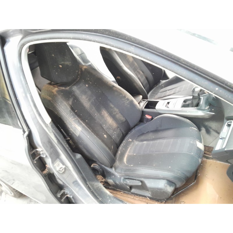 peugeot 308 del año 2017