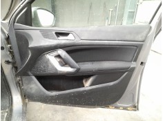 GUARNECIDO PUERTA DELANTERA DERECHA 