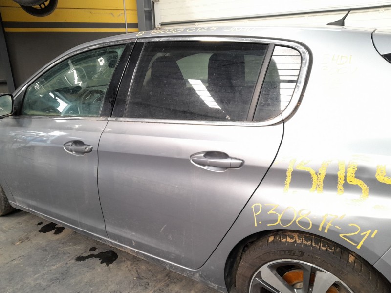 Recambio de puerta trasera izquierda para peugeot 308 active bluehdi 130 referencia OEM IAM   