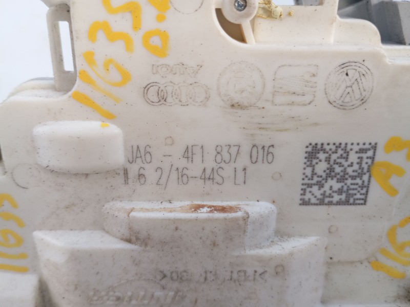 Recambio de cerradura puerta delantera derecha para audi a3 sportback (8p) 2.0 tdi ambiente (dpf) referencia OEM IAM 4F1837016  