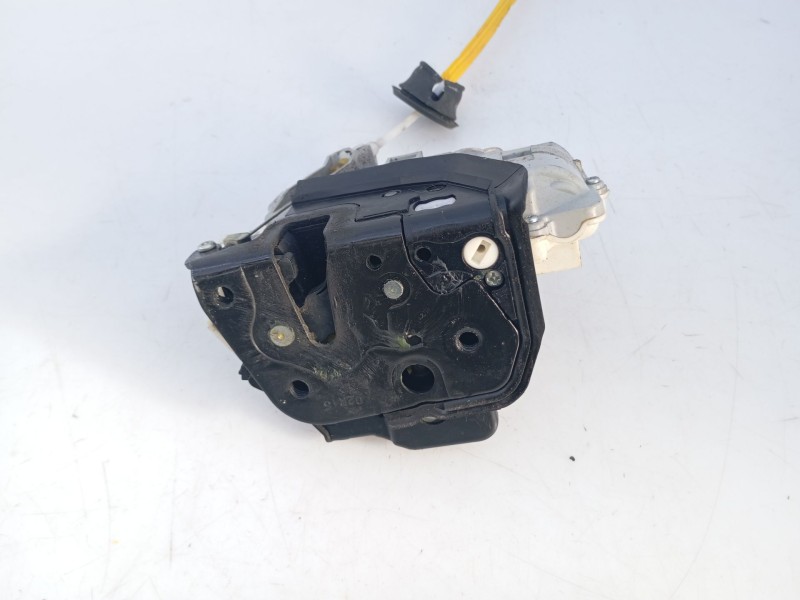 Recambio de cerradura puerta delantera derecha para audi a3 sportback (8p) 2.0 tdi ambiente (dpf) referencia OEM IAM 4F1837016  