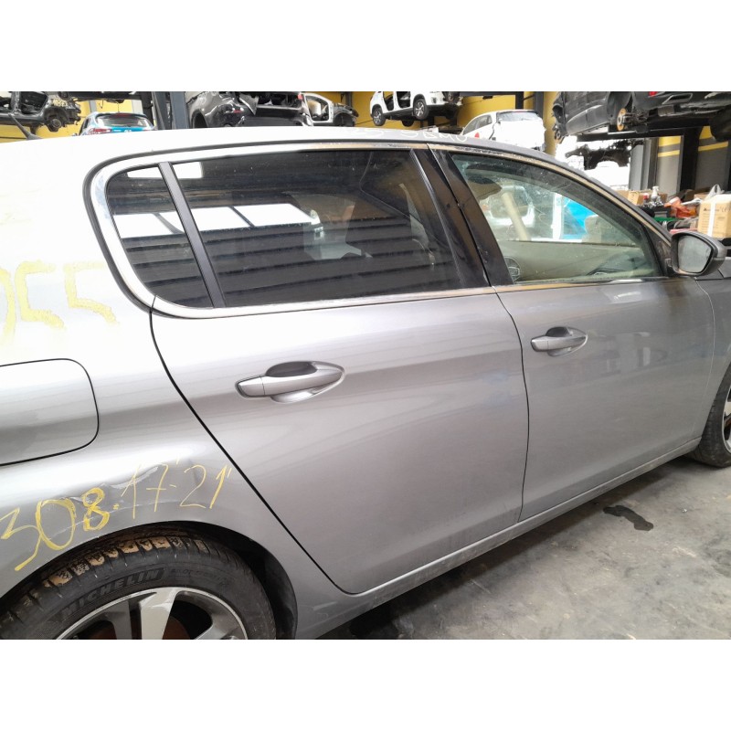 Recambio de puerta trasera derecha para peugeot 308 active bluehdi 130 referencia OEM IAM   