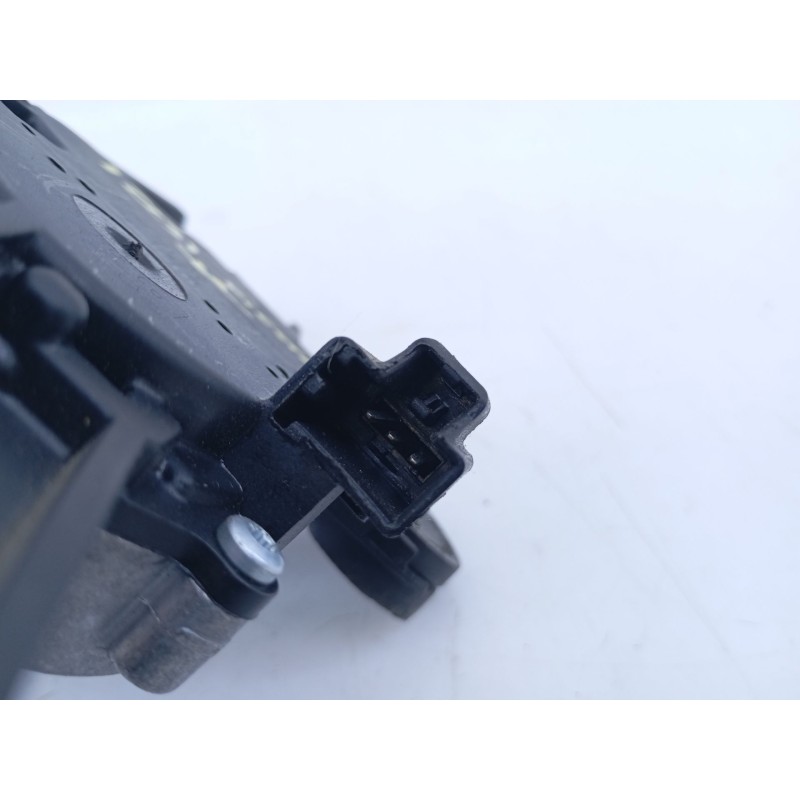 Recambio de motor limpia trasero para ford fiesta (cb1) trend referencia OEM IAM 8A61A17K441AD 0390201215 