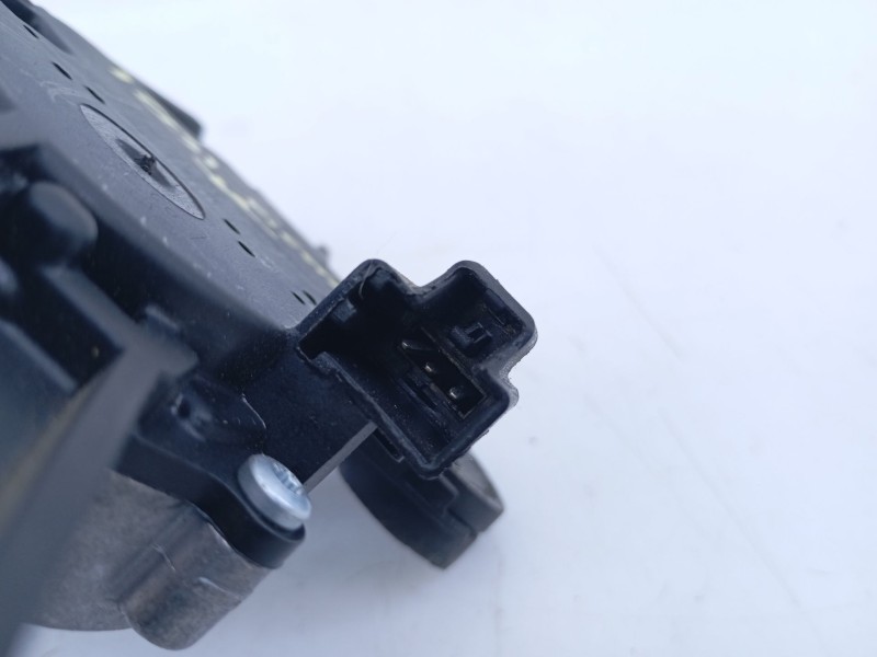 Recambio de motor limpia trasero para ford fiesta (cb1) trend referencia OEM IAM 8A61A17K441AD 0390201215 