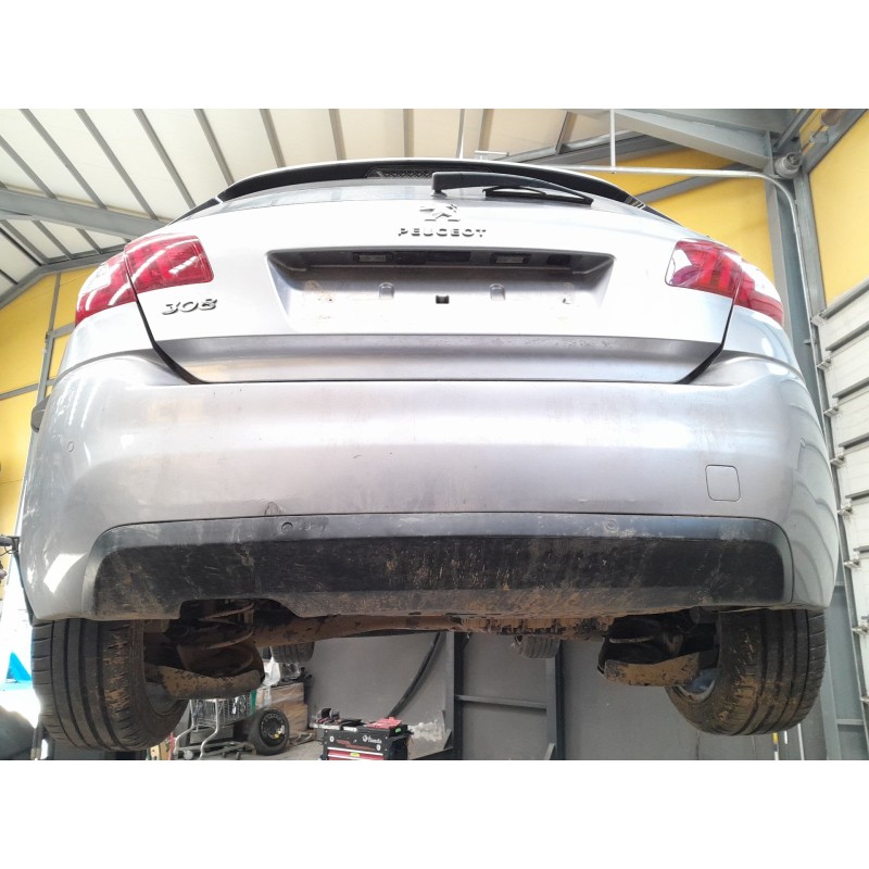 Recambio de paragolpes trasero para peugeot 308 active bluehdi 130 referencia OEM IAM   