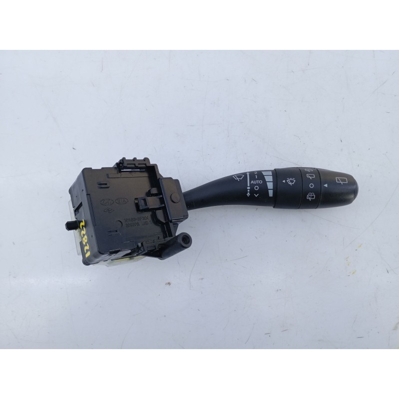 Recambio de mando limpia para hyundai i30 cw cw go referencia OEM IAM 934202R020  