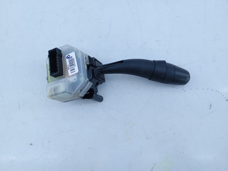 Recambio de mando intermitentes para hyundai i30 cw cw go referencia OEM IAM 934102R050  