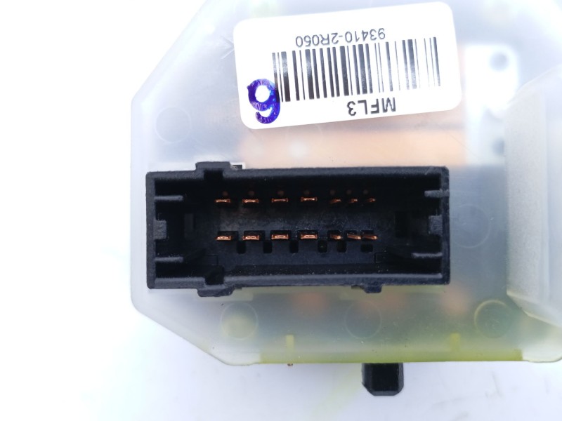Recambio de mando intermitentes para hyundai i30 cw cw go referencia OEM IAM 934102R050  