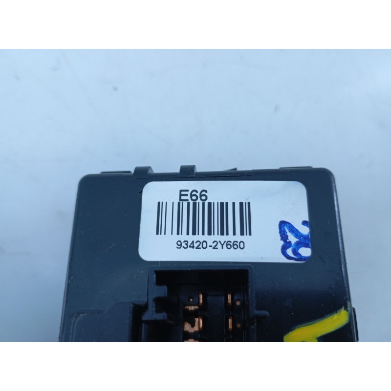 Recambio de mando limpia para kia sportage drive 4x4 referencia OEM IAM 934202Y660  