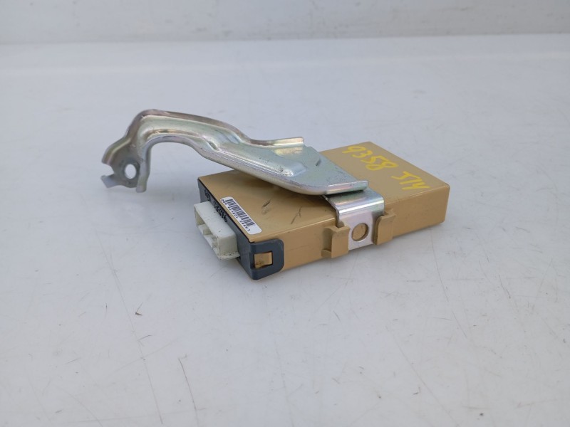 Recambio de modulo electronico para toyota land cruiser 200 (j14) vxl referencia OEM IAM 50110284 8911160060 