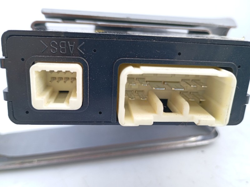 Recambio de modulo electronico para toyota land cruiser 200 (j14) vxl referencia OEM IAM 8981560050 1423000321 