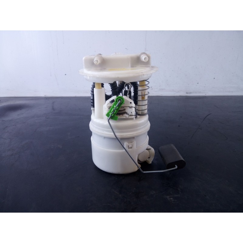 Recambio de aforador para dacia sandero stepway referencia OEM IAM 172021904R  