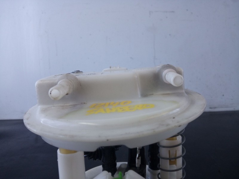 Recambio de aforador para dacia sandero stepway referencia OEM IAM 172021904R  