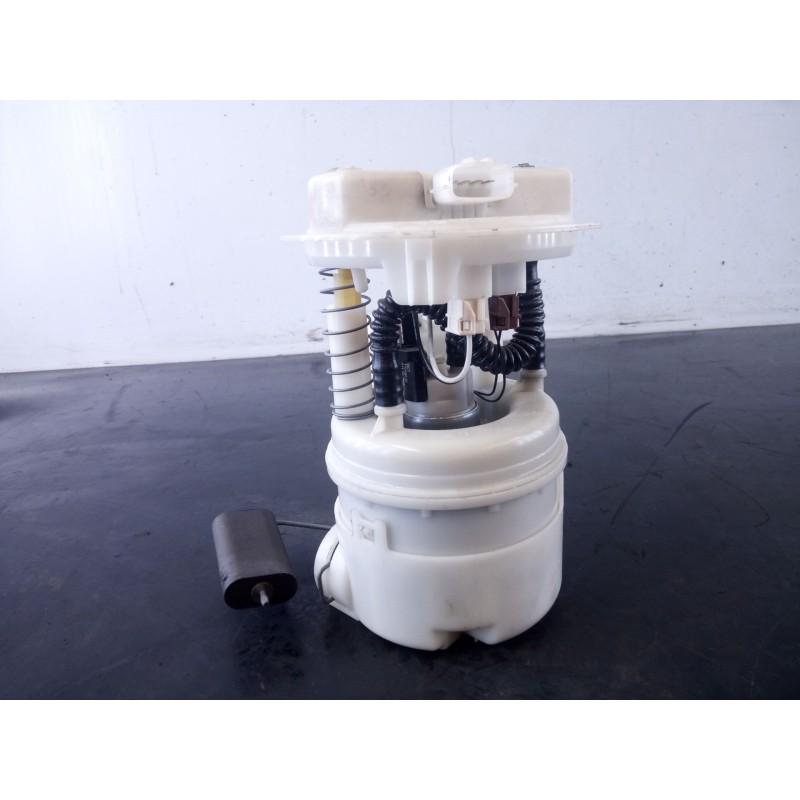 Recambio de aforador para dacia sandero stepway referencia OEM IAM 172021904R  