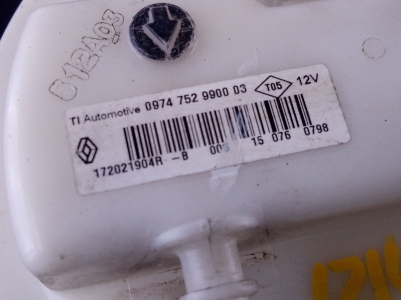 Recambio de aforador para dacia sandero stepway referencia OEM IAM 172021904R  