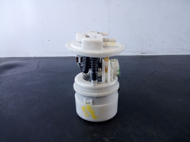 Recambio de aforador para dacia sandero stepway referencia OEM IAM 172021904R  