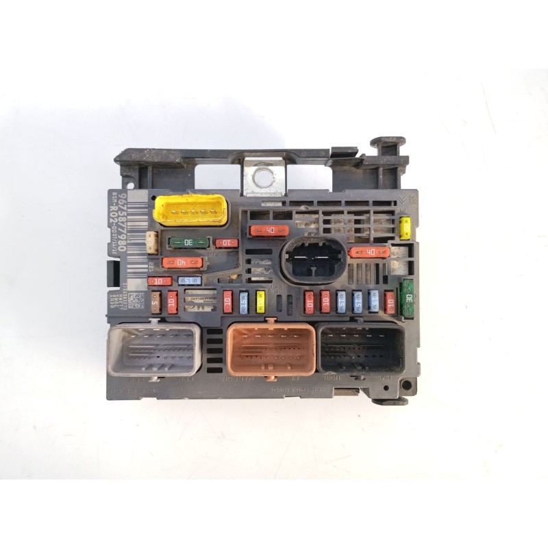 Recambio de caja reles / fusibles para peugeot 3008 active referencia OEM IAM 9675877980  