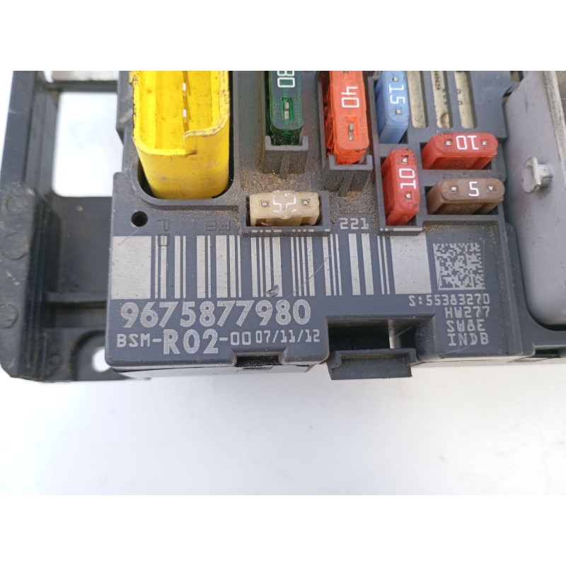 Recambio de caja reles / fusibles para peugeot 3008 active referencia OEM IAM 9675877980  