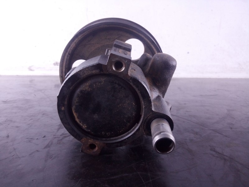 Recambio de bomba direccion para dacia sandero laureate referencia OEM IAM 7700419117 8200888500 