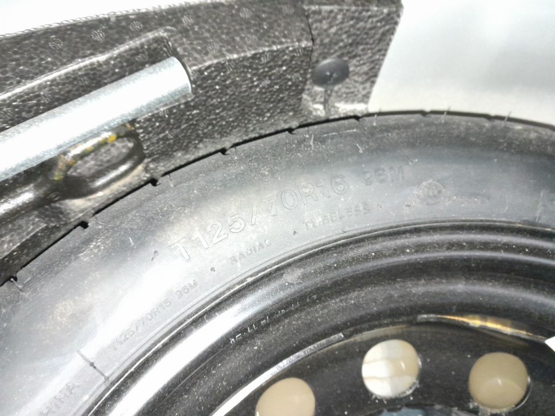 Recambio de neumatico repuesto para seat leon style 1200 tsi referencia OEM IAM T125/70/16  