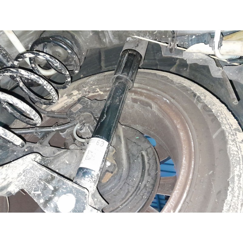 Recambio de amortiguador trasero derecho para seat leon style 1200 tsi referencia OEM IAM 5Q0512013ES  