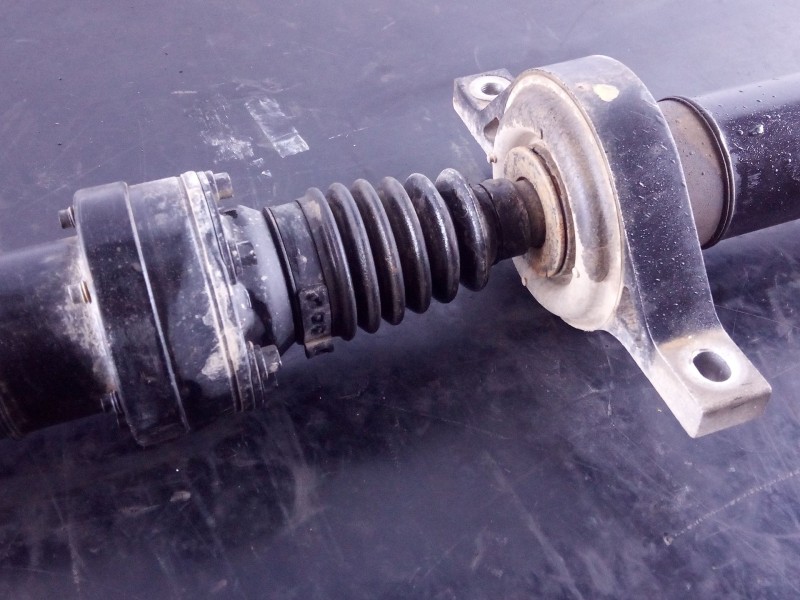 Recambio de transmision central para kia sportage drive 4x4 referencia OEM IAM 493003W000  